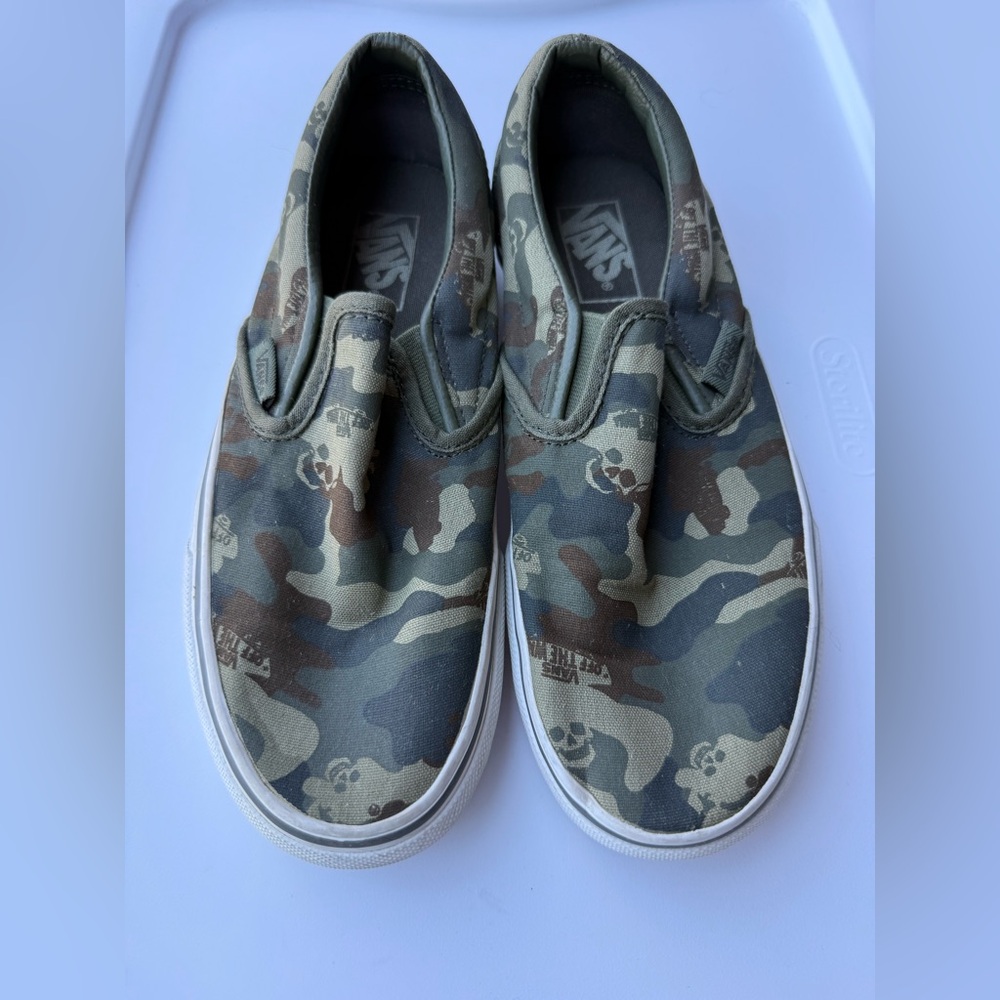 VANS Camo/Skull Slip-On Sneakers